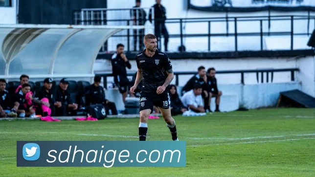 跳水女神这颜值一出场，对手都看慌了 #性感好身材##体坛颜值天花板##颜值与身材并存##这身材谁顶得住#